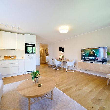 Апартаменти Edler Wohnraum Schwanenteich-Oase Mit Balkon, Kaffeevollautomat, Lift & Parkplatz Цвікау Екстер'єр фото