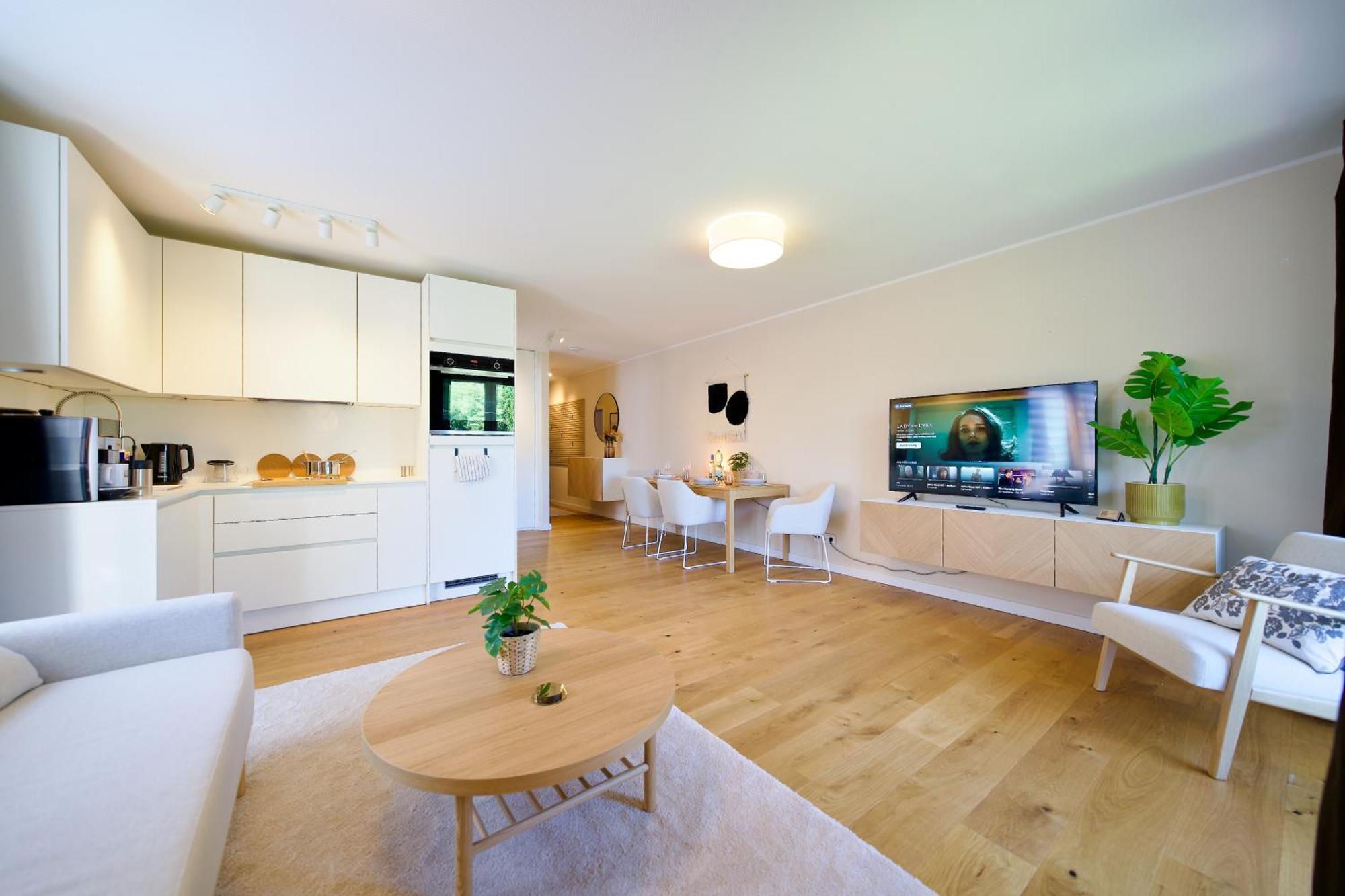 Апартаменти Edler Wohnraum Schwanenteich-Oase Mit Balkon, Kaffeevollautomat, Lift & Parkplatz Цвікау Екстер'єр фото